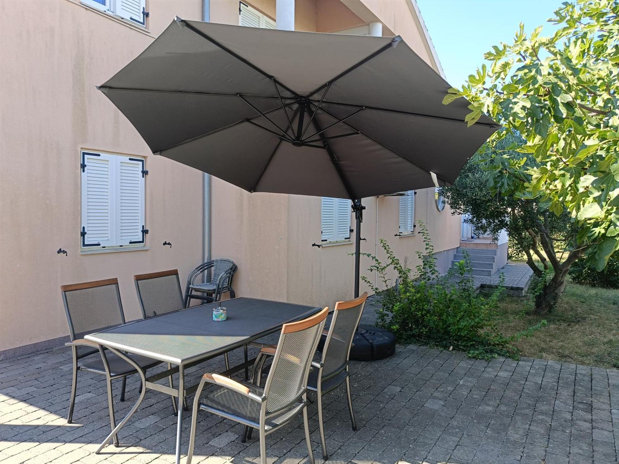 Apartment Ivana Turanj Buitenkant foto