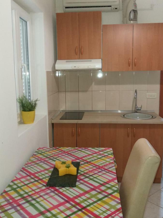 Apartment Ivana Turanj Buitenkant foto